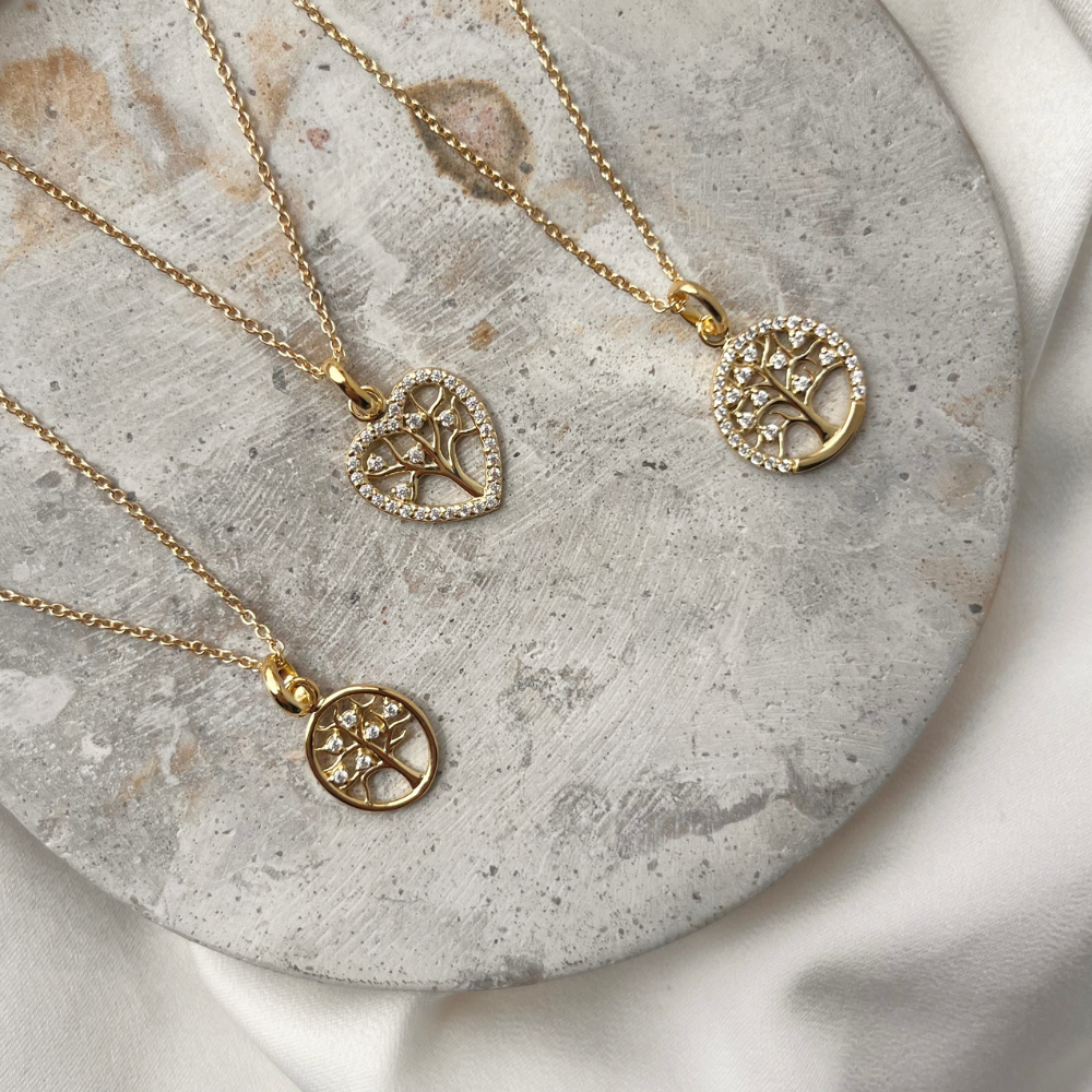 Scrouples - Halskæde med Livets træ vedhæng med sten i forgyldt sølv - 240342