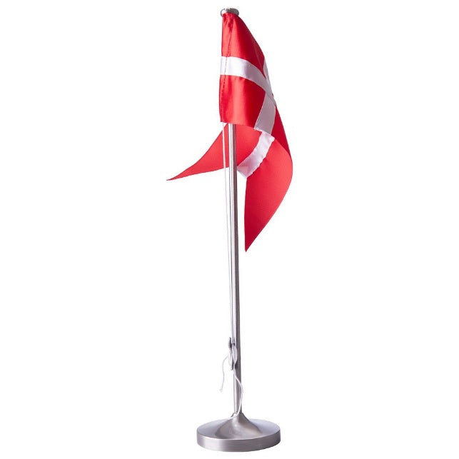 Bordfalg i fortinnet. Flaget er et bordflag som kan graveres