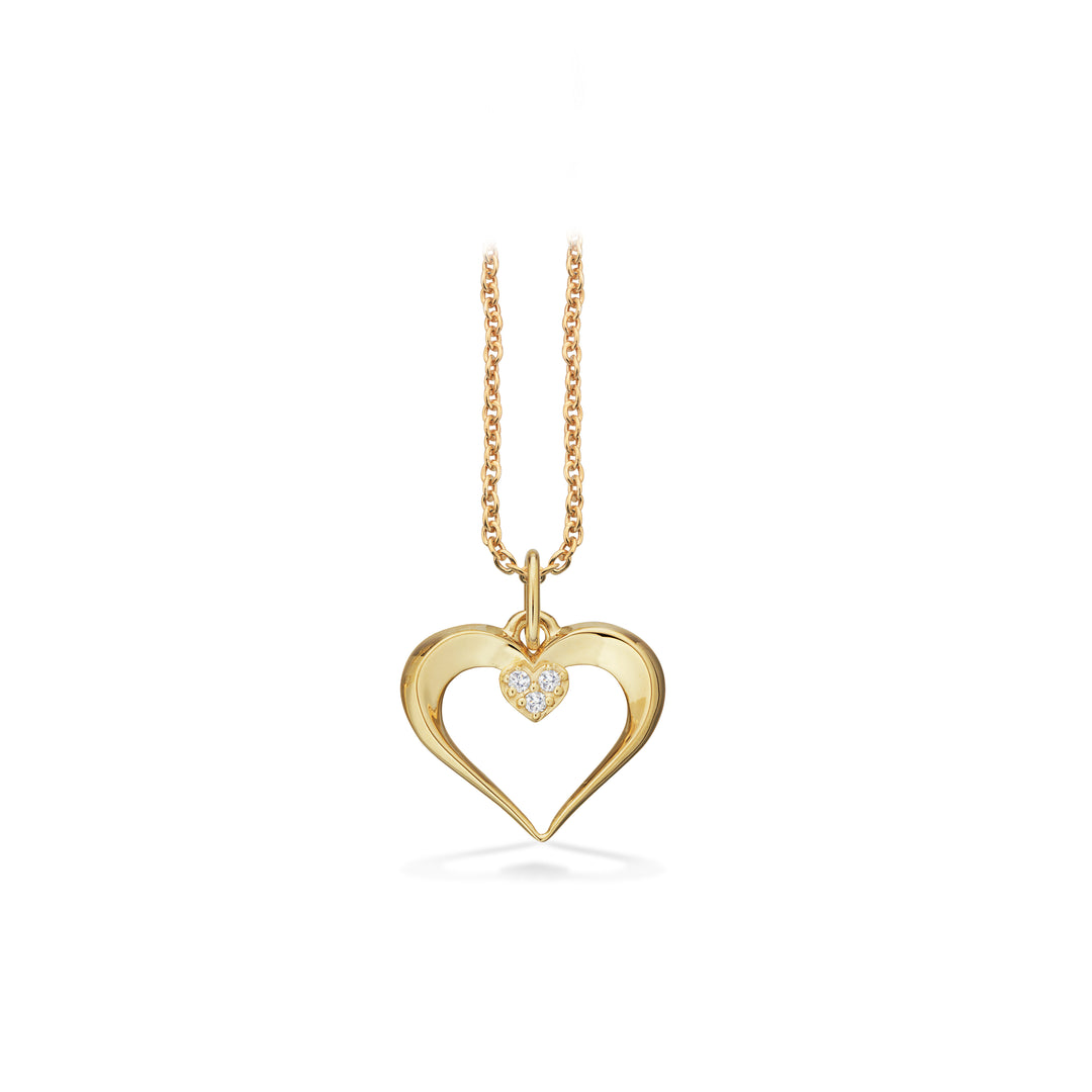 Hjerte vedhæng med halskæde. I vedhænget er udformet i 8 karat guld i hjertet  sidder der sten af diamanter 