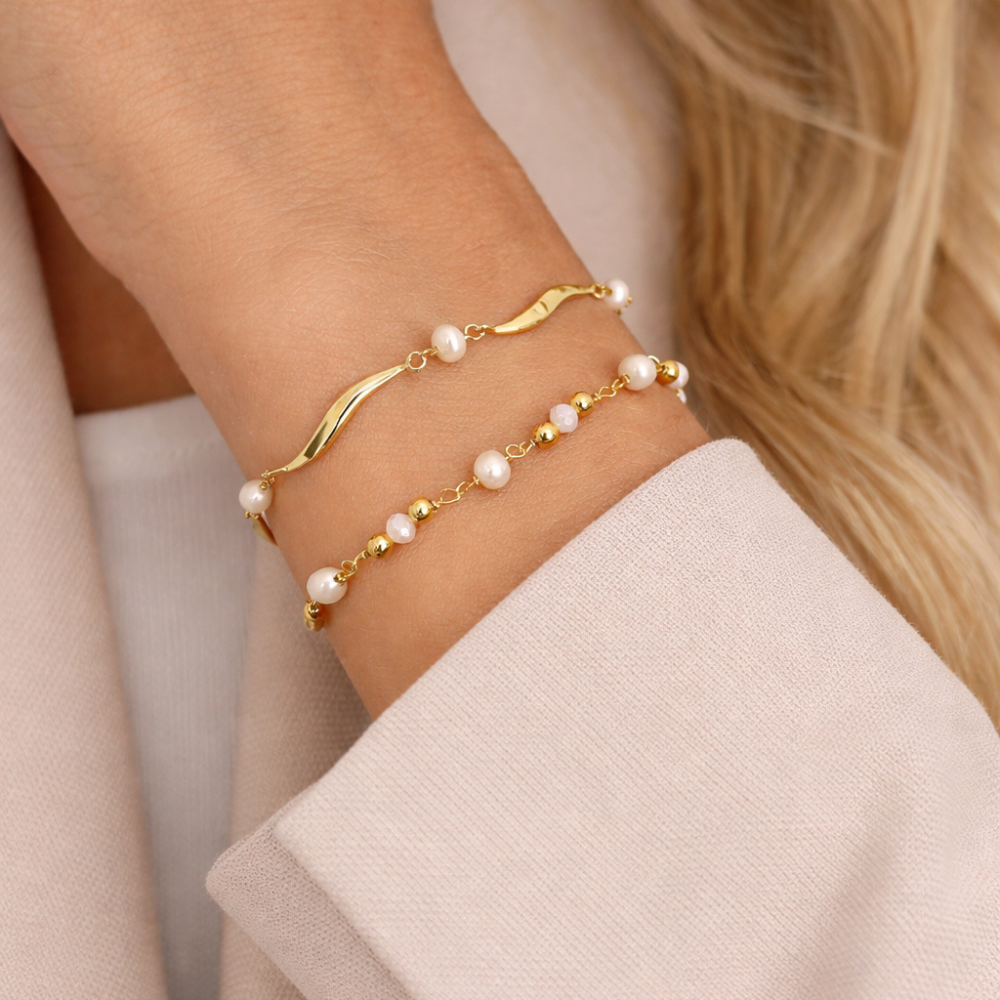 Scrouples - Forgyldt armbånd med ferskvandsperler og kugler - 300792a,m