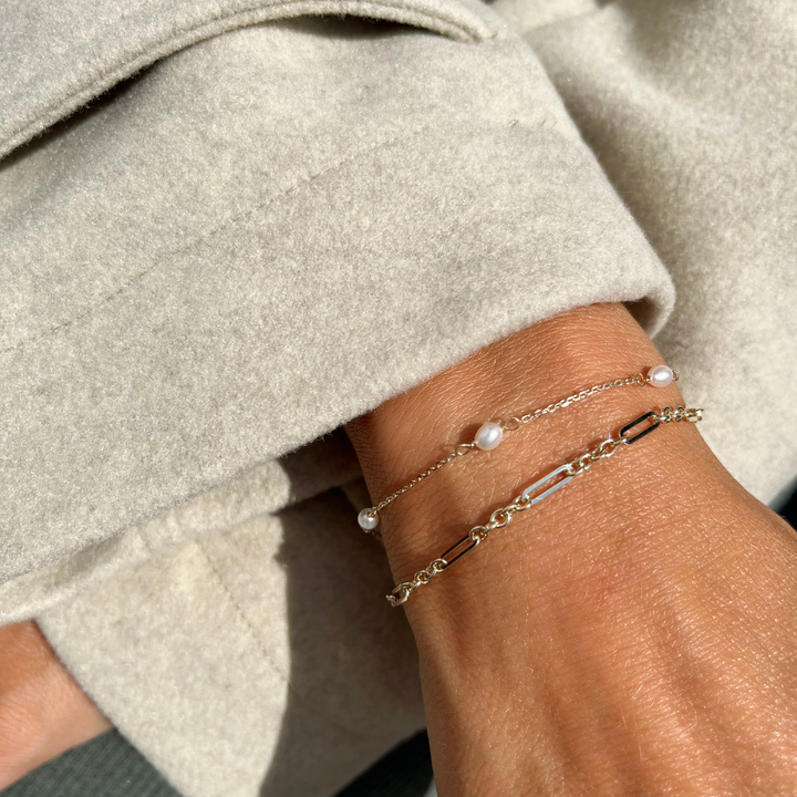Scrouples - 8 kt. guld armbånd med ferskvandsperler - 34163a,m