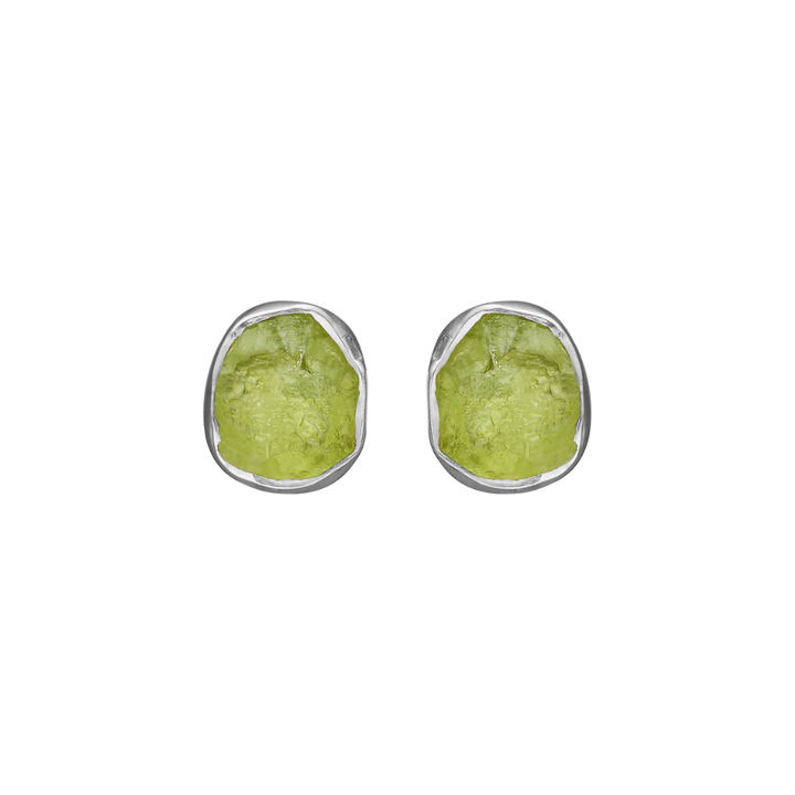 ByBirdie - Siv Raw Peridot ørestikker i sølv med peridot - 50811560D