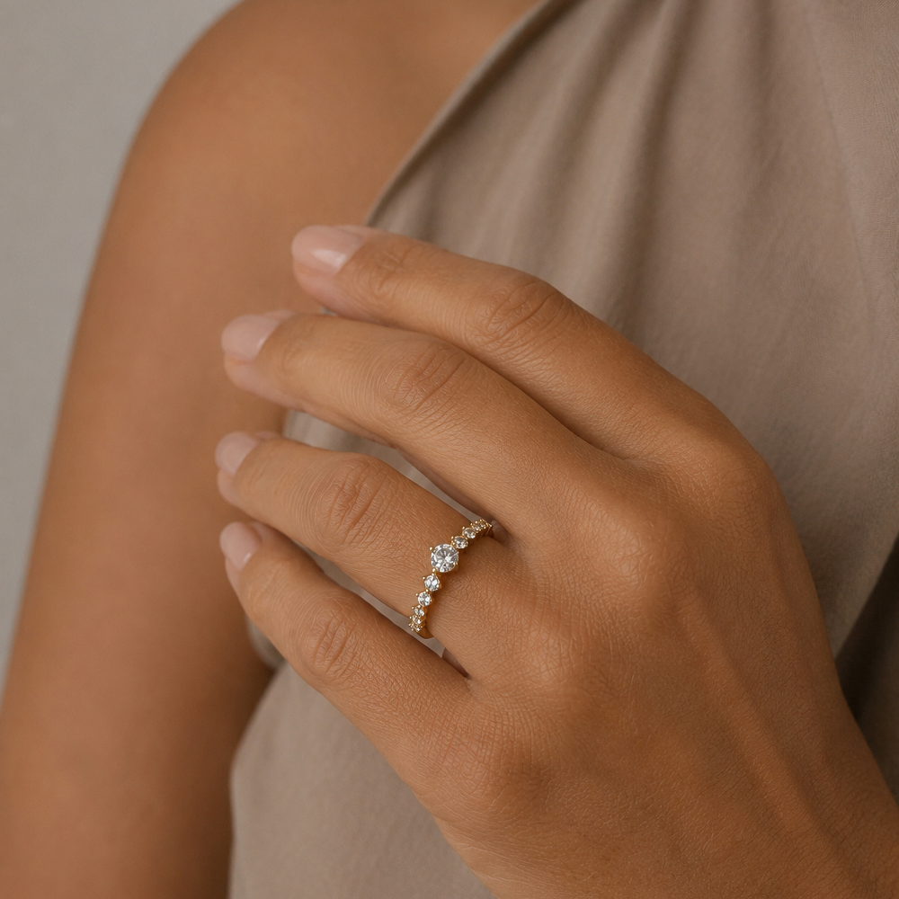 Scrouples - Ring i 8 kt. guld med graduerede zirkonia - 716213