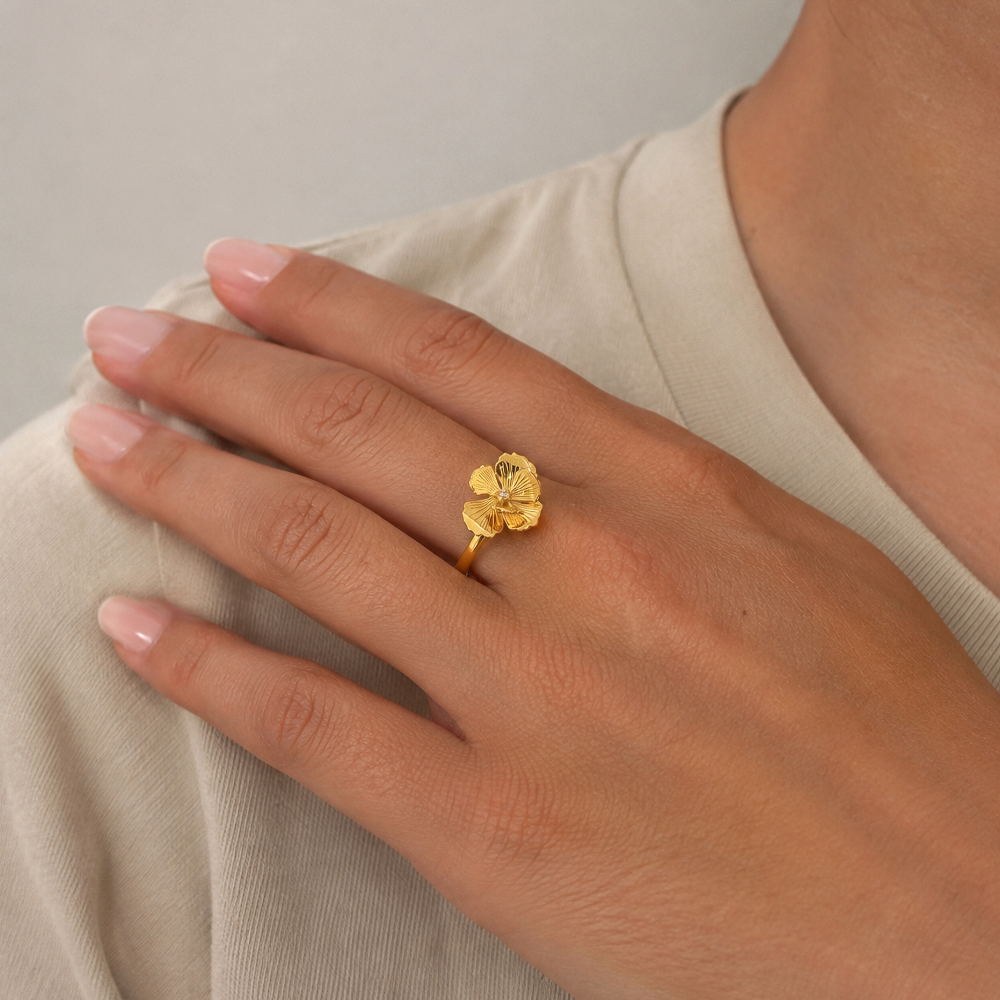 Scrouples - Forgyldt blomster ring med zirkonia - 731542