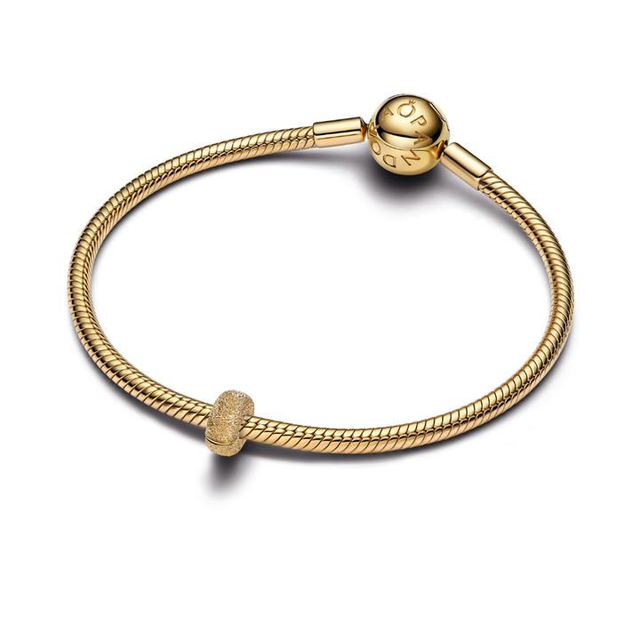 Pandora - Tekstureret Mini Klemmeled i forgyldt - 764771c00