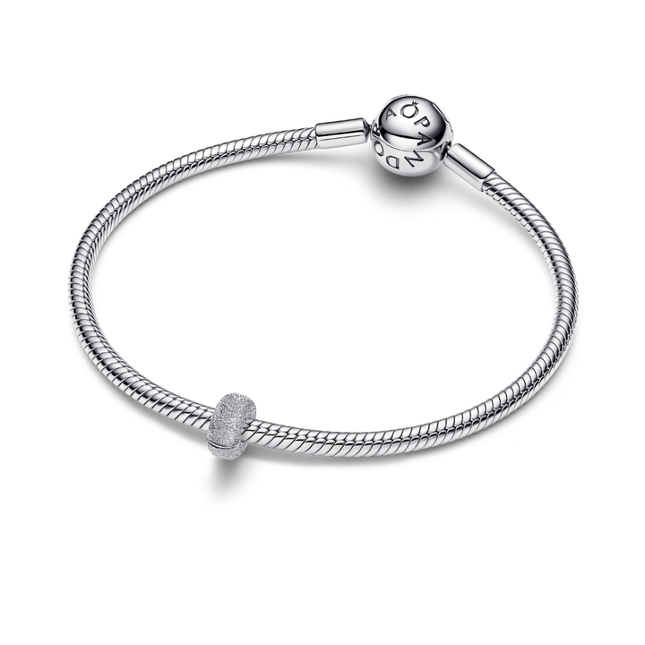 Pandora - Tekstureret Mini Klemmeled i sølv - 794771c00