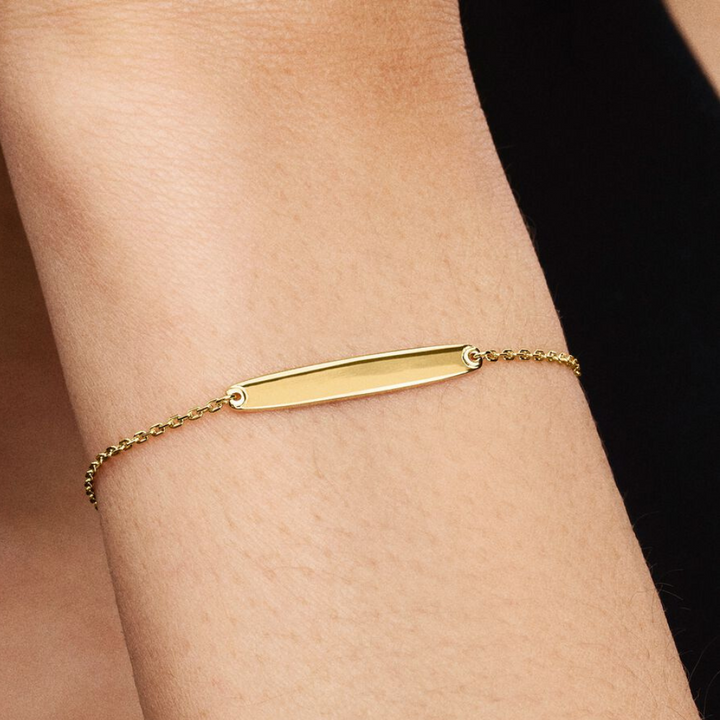 Pandora - Armbånd med plade i guldbelagt til indgravering - 564010c01