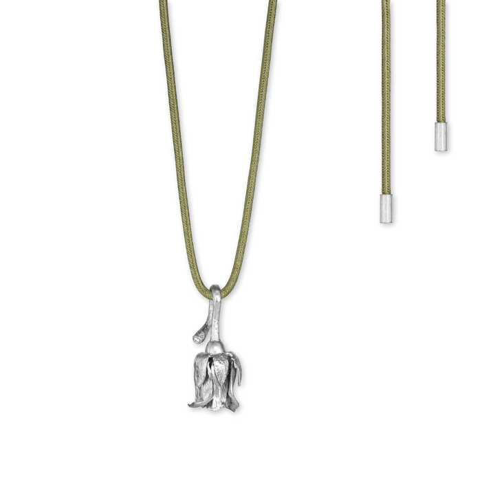 Flora Danica - Sølv Rose med oliven grøn halskæde, 0,02ct diamant - ros-silkne-s