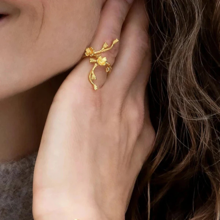 Flora Danica - For Glem Mig Ej statement ring i guldbelagt sølv - fmn-stri-g
