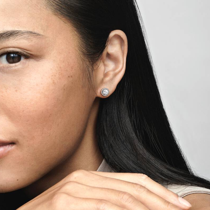 Pandora - Runde Halo ørestikker i sterling sølv - 296272cz