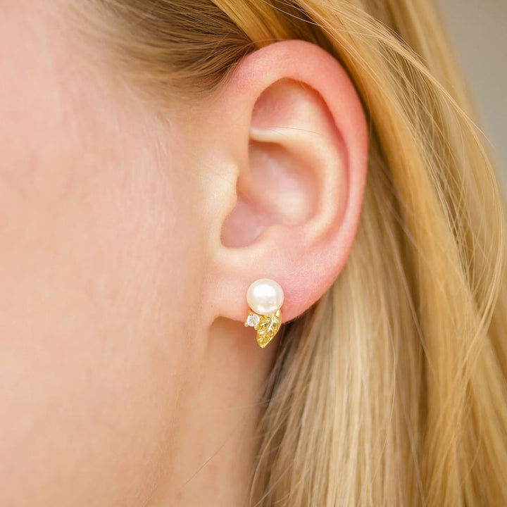 Blossom Copenhagen - Sølv forgyldt øreringe med perle og sten - 23931694-31
