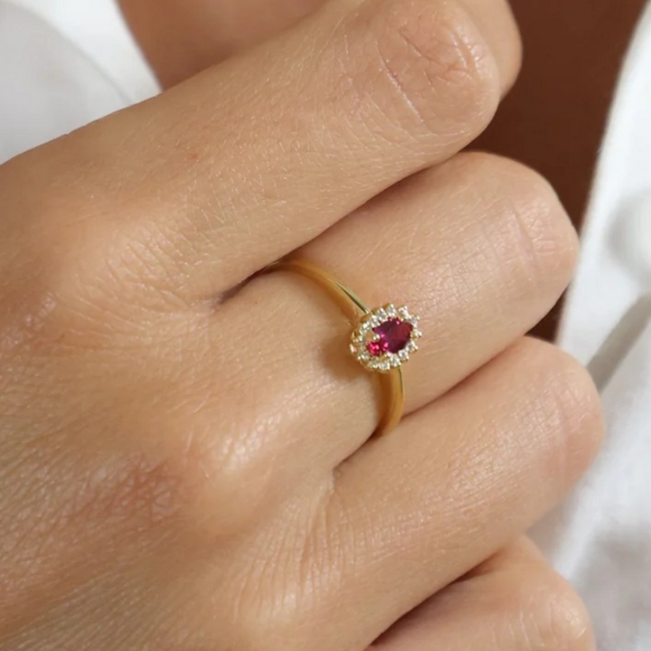 Aagaard - Rosette ring i 8 karat guld med rubin og diamanter - 1800-g8-14