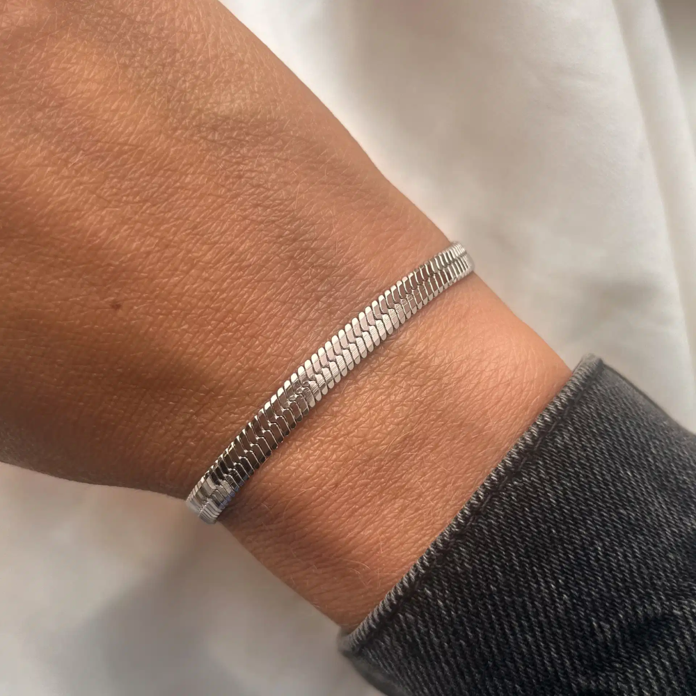 Molly - Flad Magic slangekæde armbånd i Poleret stål - st30009a,m