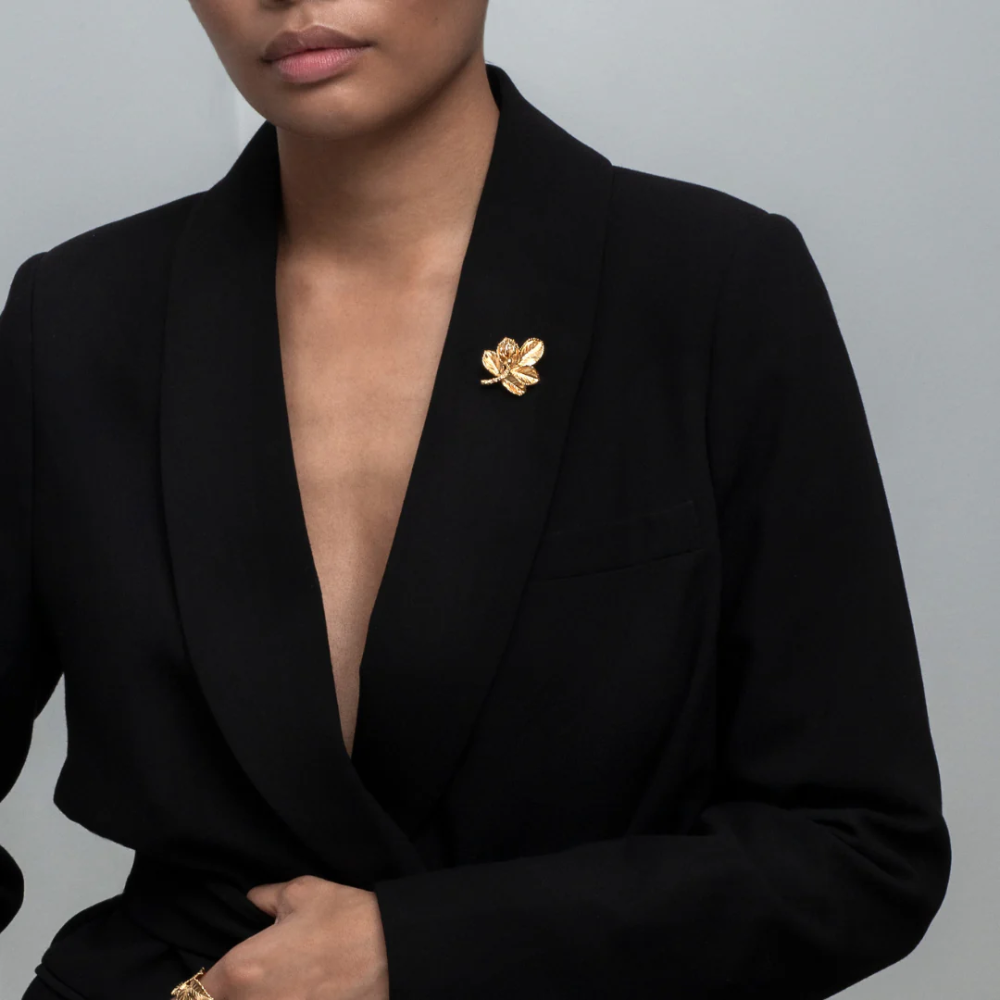 Flora Danica - Rosenblad Broche i 22 karat Forgyldt Sterling Sølv - ros-bro-g