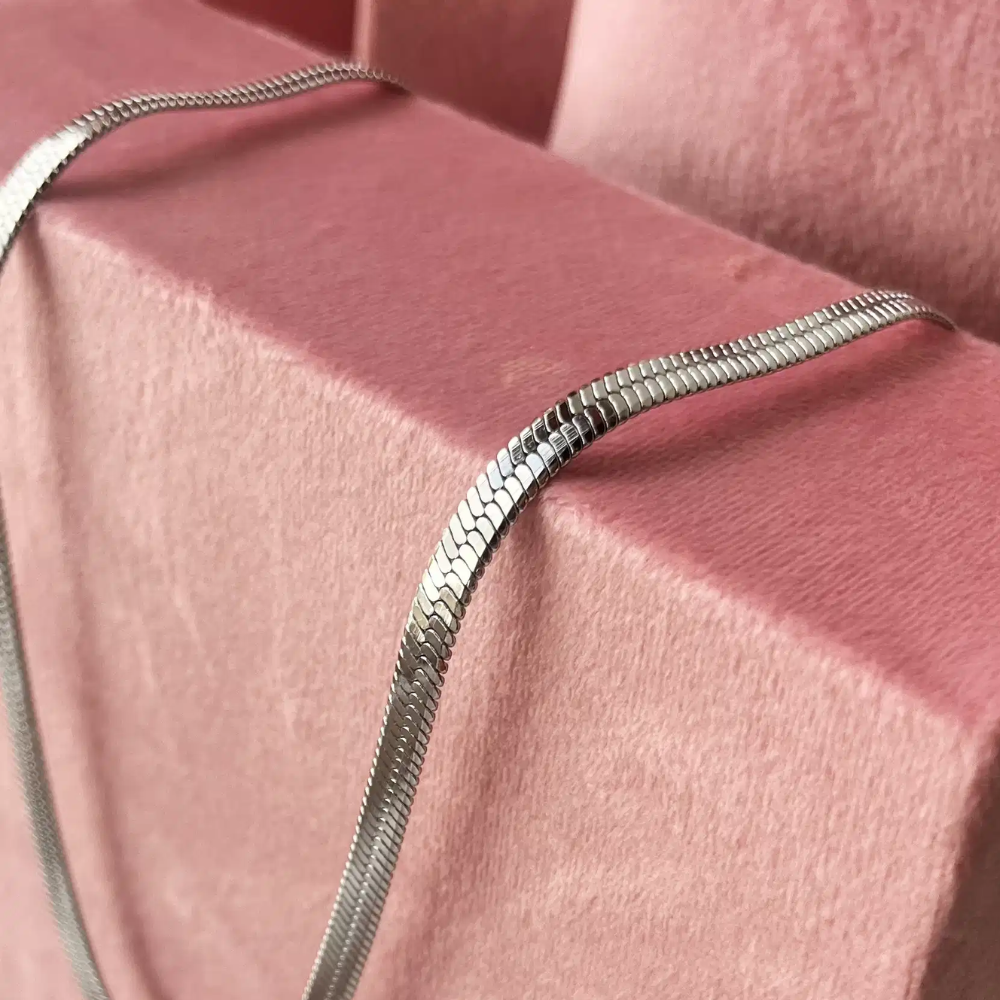 Molly - Flad Magic slange halskæde i Poleret stål - st30009h,m