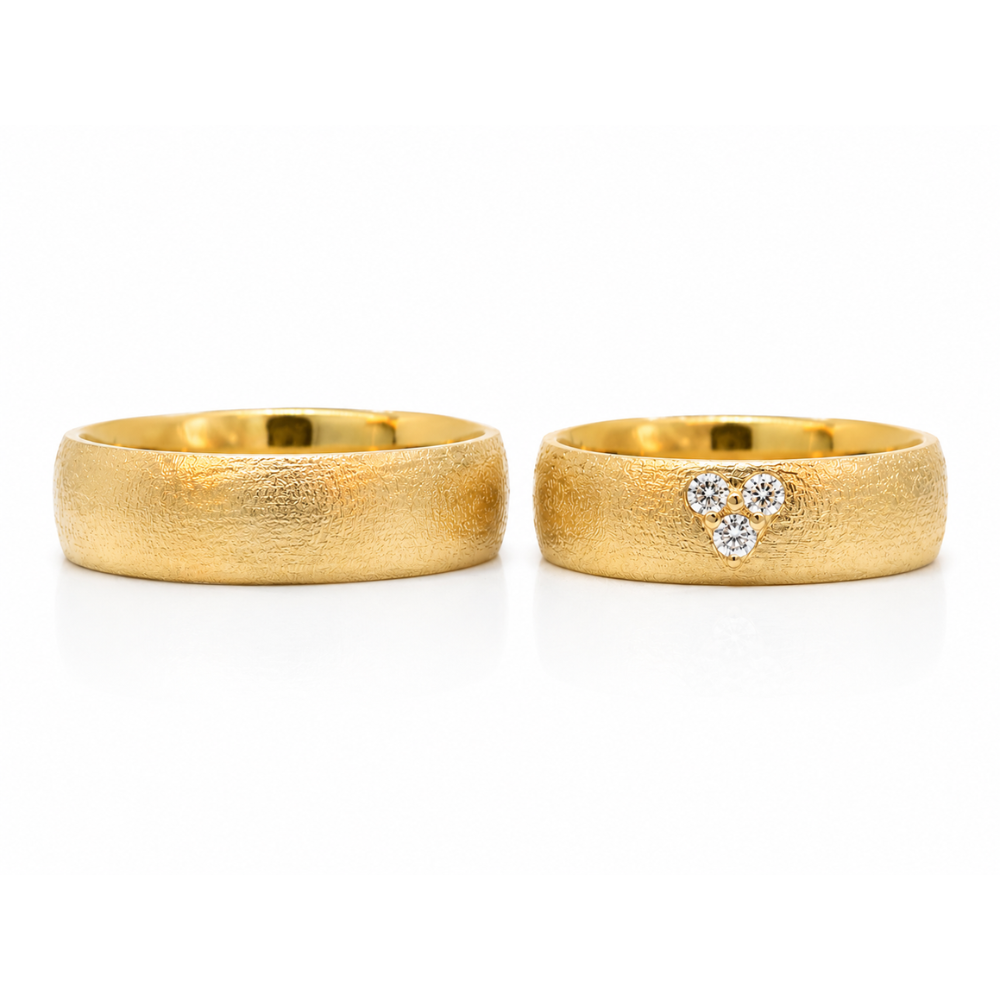 Lind Design - 14 karat guld vielsesringe med hjertefatning - CM6