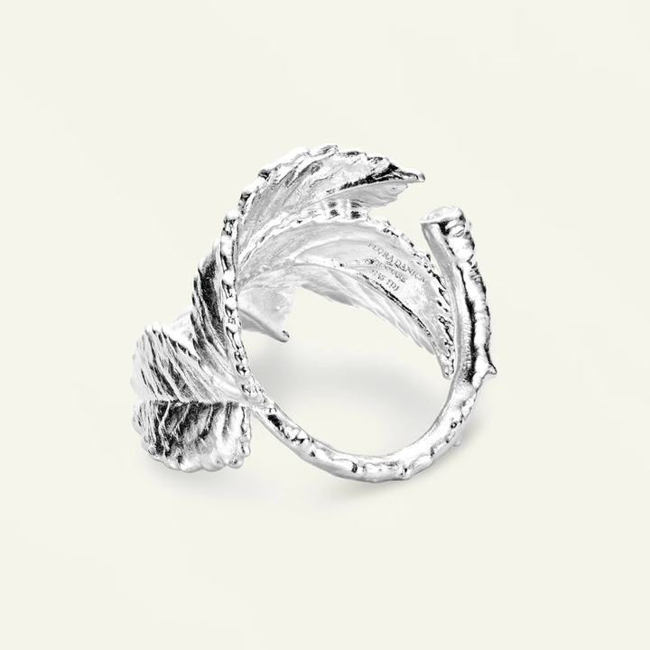 Flora Danica - Rosenblad statement ring med diamant i sølv - ros-stri-s