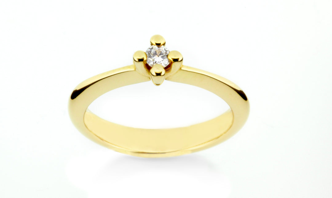 Solitairering med 0,15 ct brillant