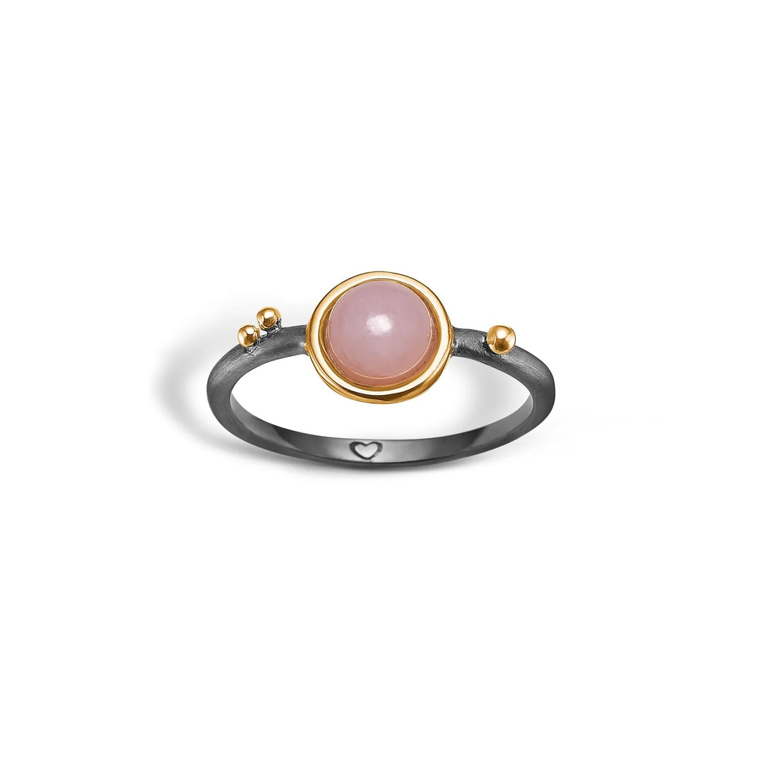 Blossom Copenhagen - Oxyderet sølv ring med lyderød opal - 25631260